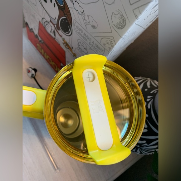 Snoopy 40oz Stanley tumbler - Picture 4 of 6